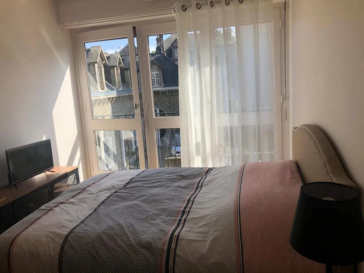 Duplex Centre Ville 200M De La Plage location